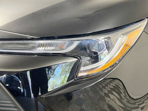 Used 2024 Toyota Corolla LE image 12