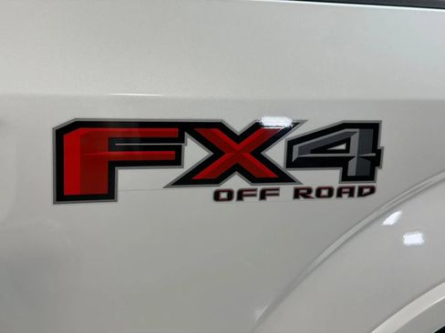 Used 2018 Ford F150 Platinum w/ Equipment Group 701A Luxury AWD/4WD image 11