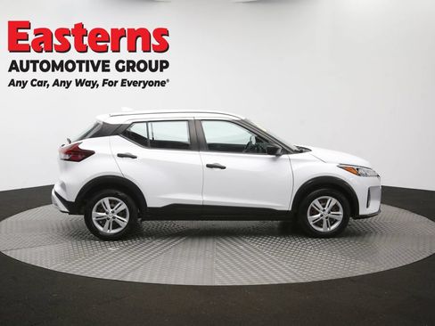 Used 2022 Nissan Kicks S FWD image 43
