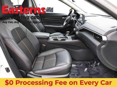 Used 2022 Nissan Altima 2.0 SR FWD image 24