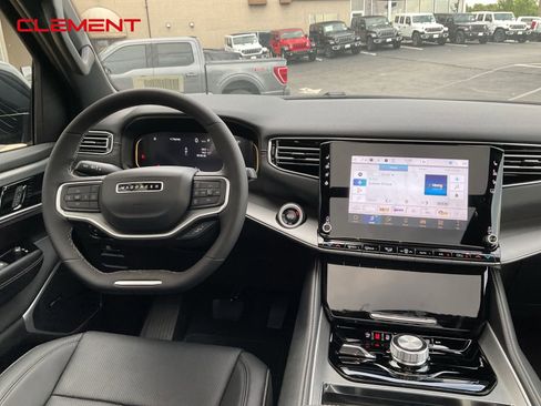 New 2025 Jeep Wagoneer Series II w/ Premium Group I image 12