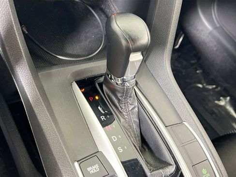 Used 2019 Honda Civic Sport image 16