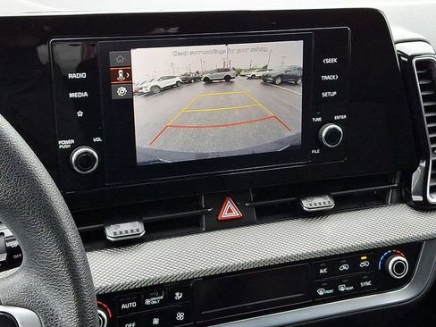 Certified 2023 Kia Sportage LX AWD/4WD image 17