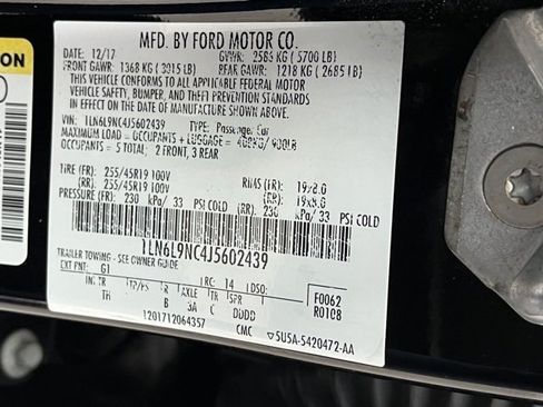 Used 2018 Lincoln Continental Reserve w/ Continental Climate Package image 19