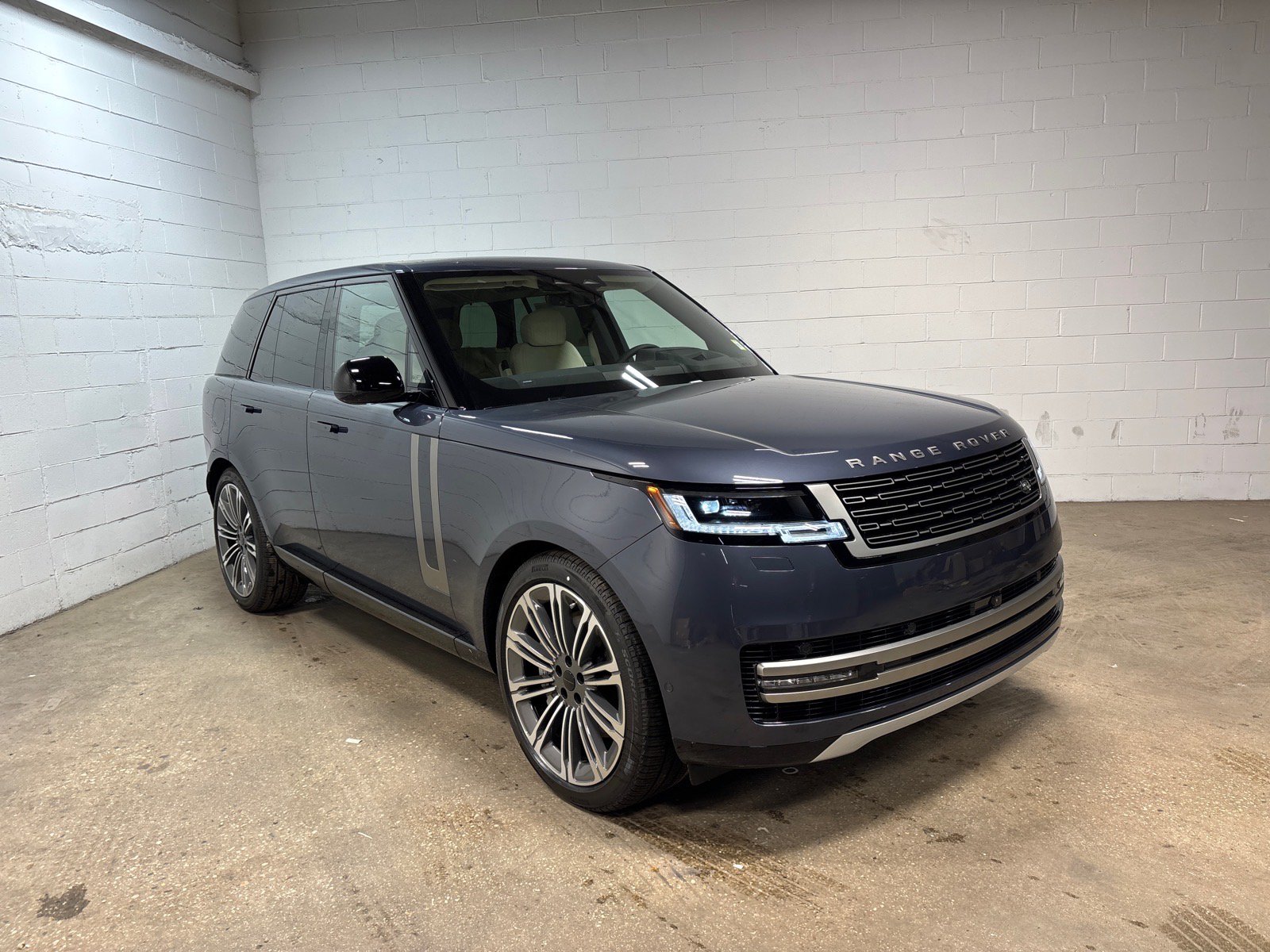 New 2026 Land Rover Range Rover SE AWD/4WD image 4