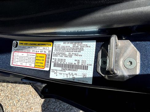 Used 2019 Ford Fusion SE image 36