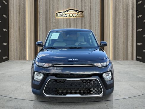 Used 2022 Kia Soul LX w/ Technology Package image 2