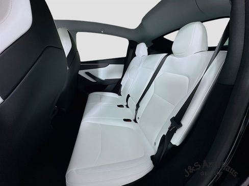 Used 2026 Tesla Model Y Performance image 26