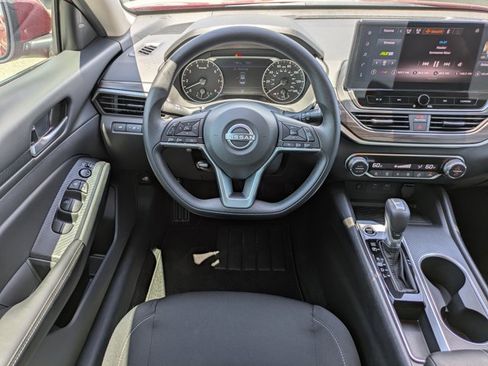 Certified 2025 Nissan Altima 2.5 SV w/ SV Special Edition Package FWD image 16