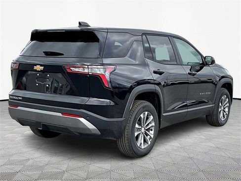 New 2026 Chevrolet Equinox LT w/ Convenience Package II image 6