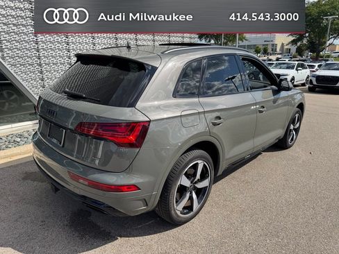 Used 2023 Audi Q5 2.0T Premium Plus w/ Premium Plus Package AWD/4WD image 2