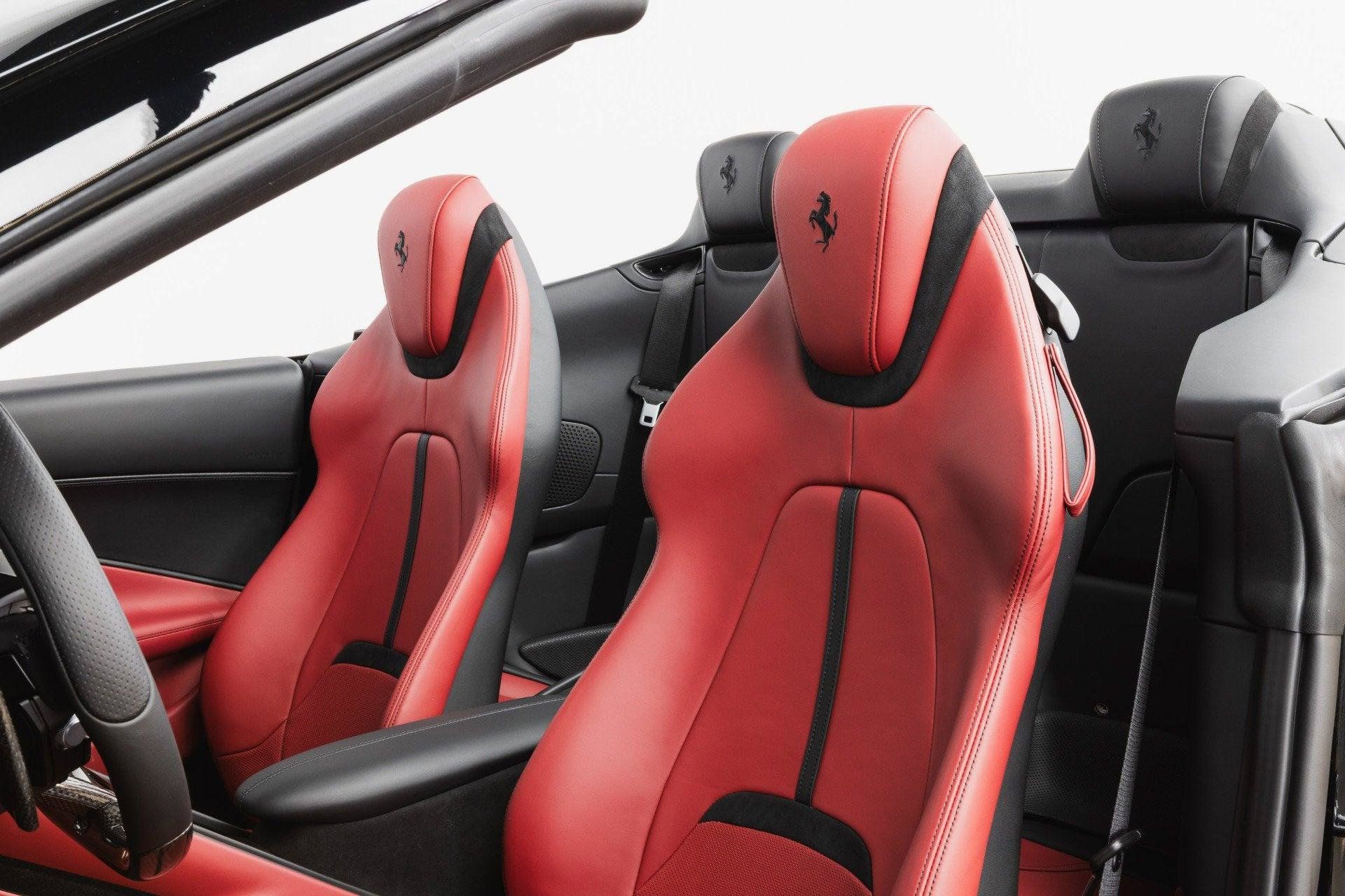 Certified 2024 Ferrari Roma Spider RWD image 3