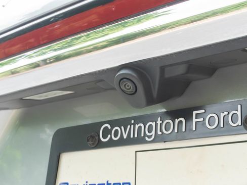 Used 2023 Lincoln Corsair FWD w/ Equipment Group 101A image 13