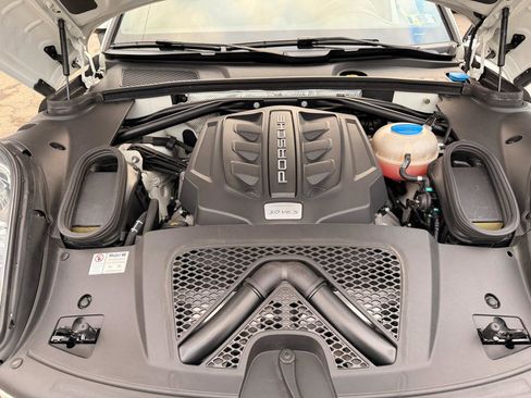 Used 2016 Porsche Macan S w/ Premium Package Plus image 17