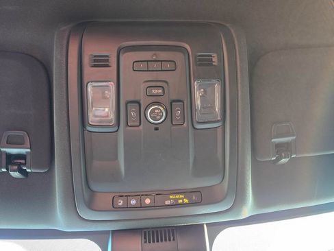 Used 2024 Chevrolet Tahoe Z71 w/ Z71 Off-Road Package AWD/4WD image 25