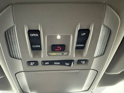 Used 2026 Toyota Highlander XLE AWD/4WD image 23