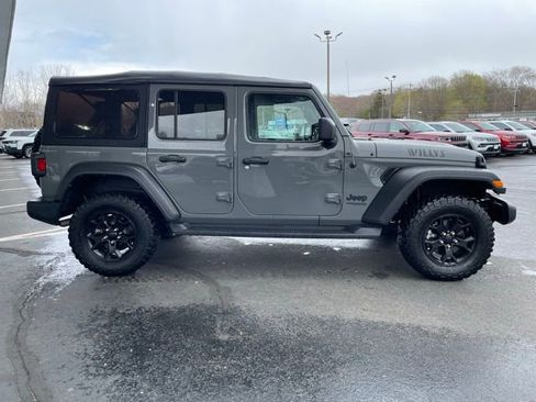 Used 2022 Jeep Wrangler Unlimited Sport AWD/4WD image 4