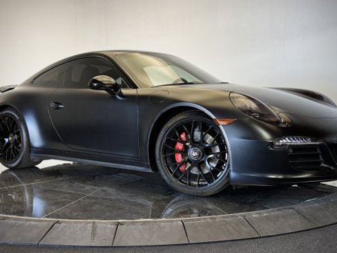 Used 2016 Porsche 911 Carrera GTS RWD image 2
