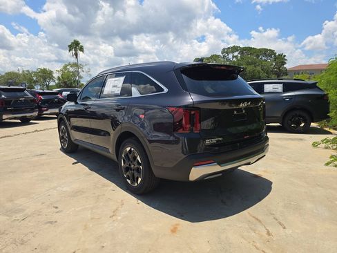 New 2026 Kia Sorento S FWD image 6