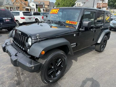 Used 2015 Jeep Wrangler Unlimited Sport w/ Connectivity Group AWD/4WD image 3