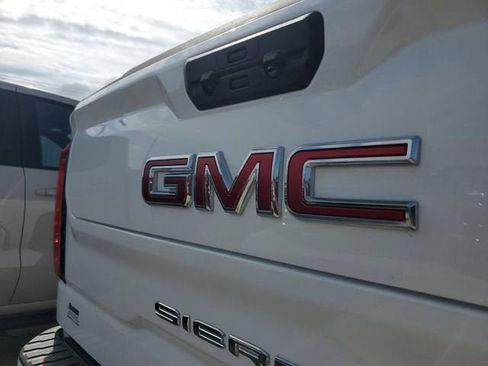 New 2026 GMC Sierra 1500 AT4 w/ AT4 Premium Package AWD/4WD image 7