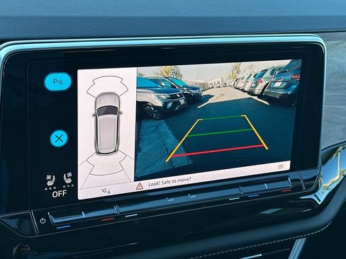 New 2026 Volkswagen Atlas SE FWD image 18