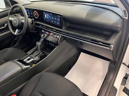 Used 2025 Hyundai Tucson SEL image 12