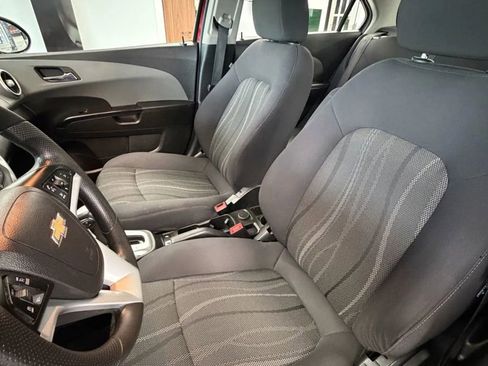 Used 2020 Chevrolet Sonic LT image 15