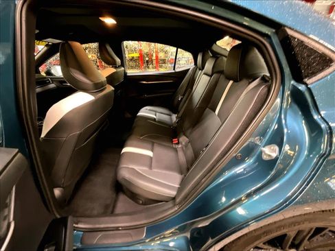 Used 2026 Toyota Camry SE image 15