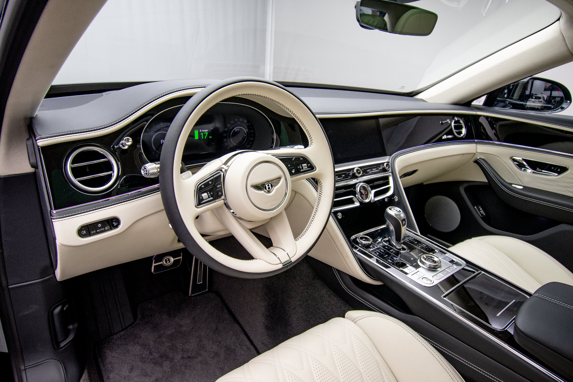 New 2026 Bentley Flying Spur V8 AWD/4WD image 11