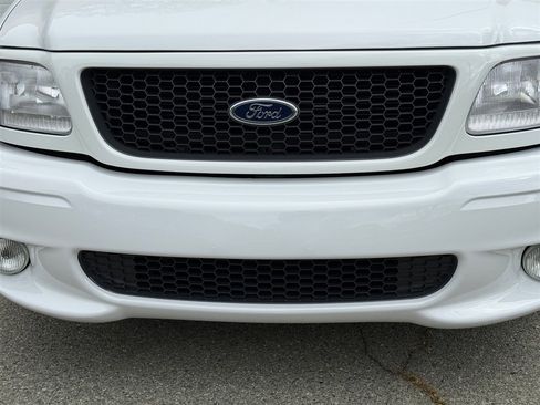 Used 1999 Ford F150 Lightning image 11