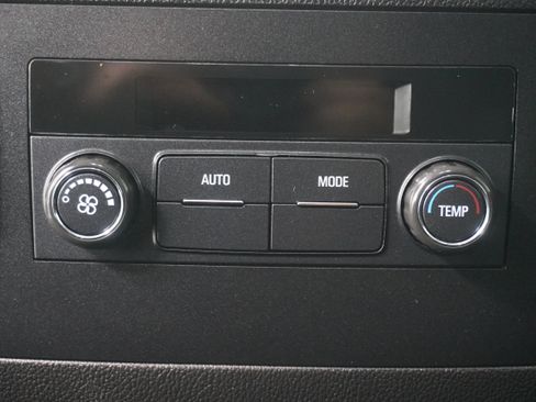 Used 2019 GMC Yukon SLE AWD/4WD image 16