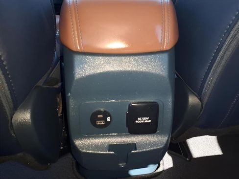 Used 2024 Ford Maverick Lariat image 17