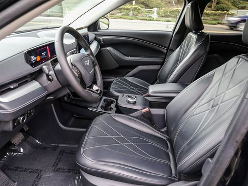 Used 2023 Ford Mustang Mach-E Select image 25