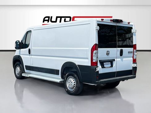 Used 2025 RAM ProMaster 2500 w/ U-Haul Equipment Group FWD image 5