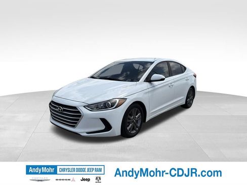 Used 2017 Hyundai Elantra SE FWD image 3