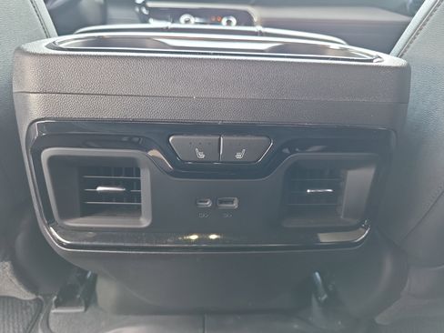 Used 2024 GMC Sierra 1500 AT4 w/ Technology Package image 15