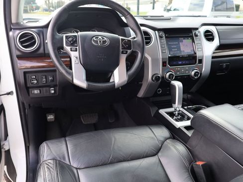 Used 2015 Toyota Tundra Limited w/ Limited Premium Package image 25