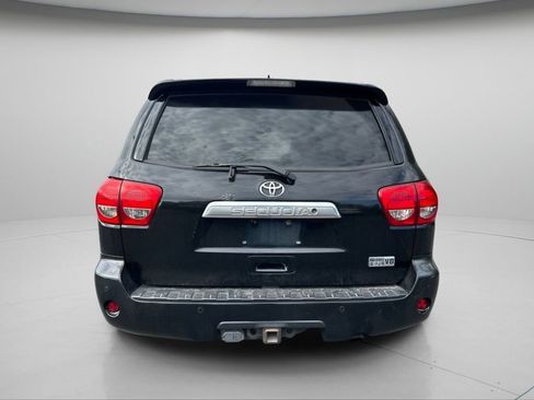 Used 2014 Toyota Sequoia Platinum AWD/4WD image 6