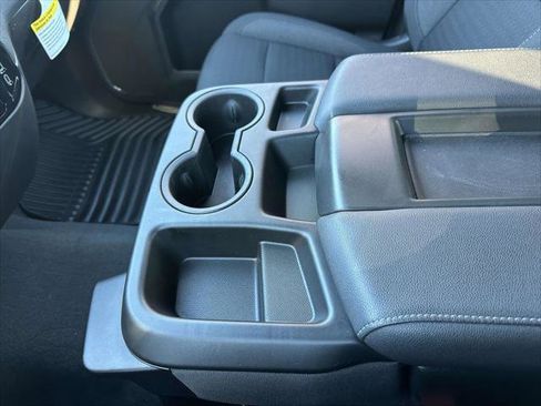 Used 2025 Chevrolet Silverado 1500 LT image 29