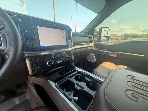 Used 2026 Ford F250 King Ranch w/ Tremor Off-Road Package AWD/4WD image 15