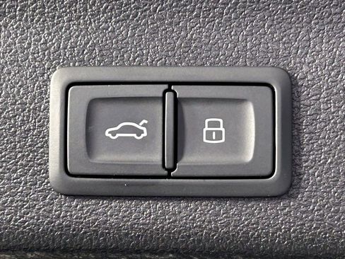 Used 2021 Audi RS 6 image 17