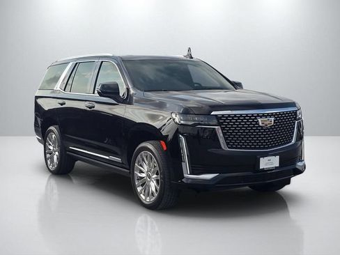 Used 2024 Cadillac Escalade Premium Luxury w/ Performance Package RWD image 3