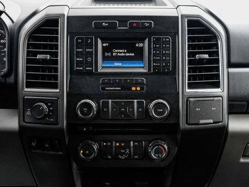 Used 2017 Ford F250 XLT w/ FX4 Off-Road Package image 12