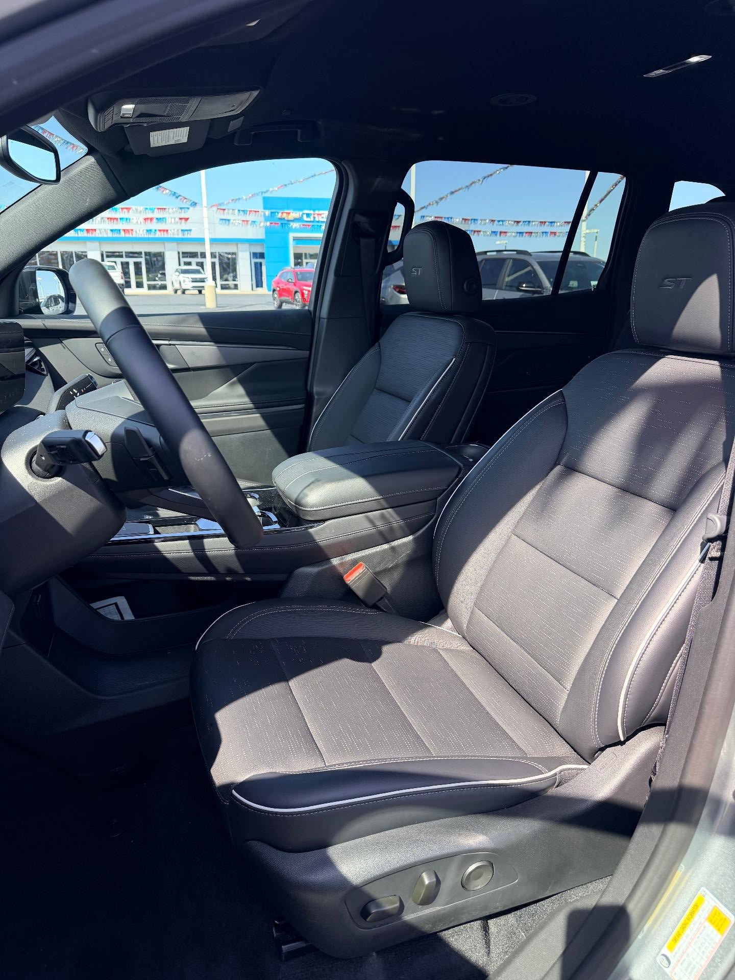 Used 2026 Buick Enclave Sport Touring FWD image 12