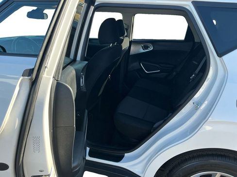 Used 2024 Kia Soul LX w/ Option Group 015 image 21