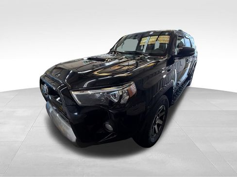 Used 2019 Toyota 4Runner SR5 Premium AWD/4WD image 3