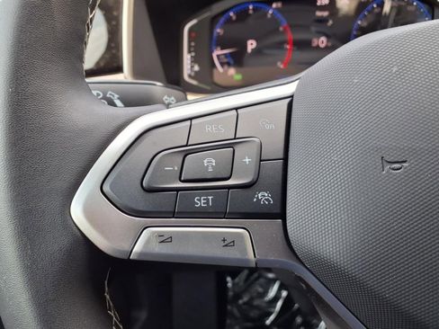 New 2025 Volkswagen Taos SEL image 21