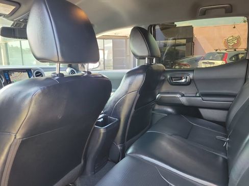 Used 2018 Toyota Tacoma TRD Pro AWD/4WD image 16