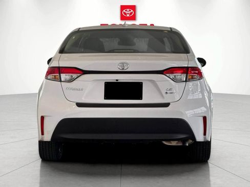 New 2026 Toyota Corolla LE FWD image 4